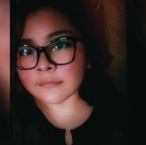 Meet your Posher, Kaitlin